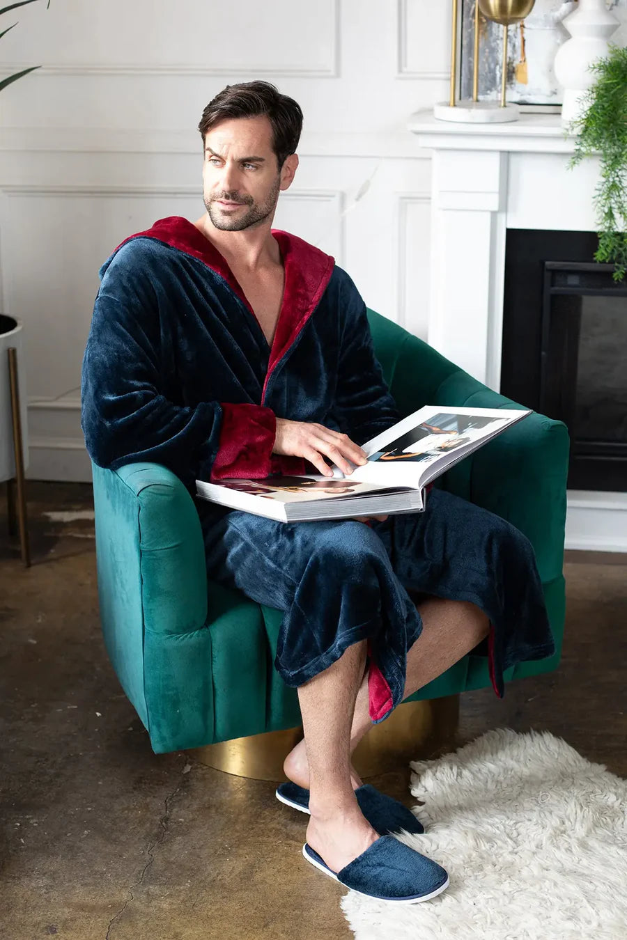 Men's Hooded Plush Robe